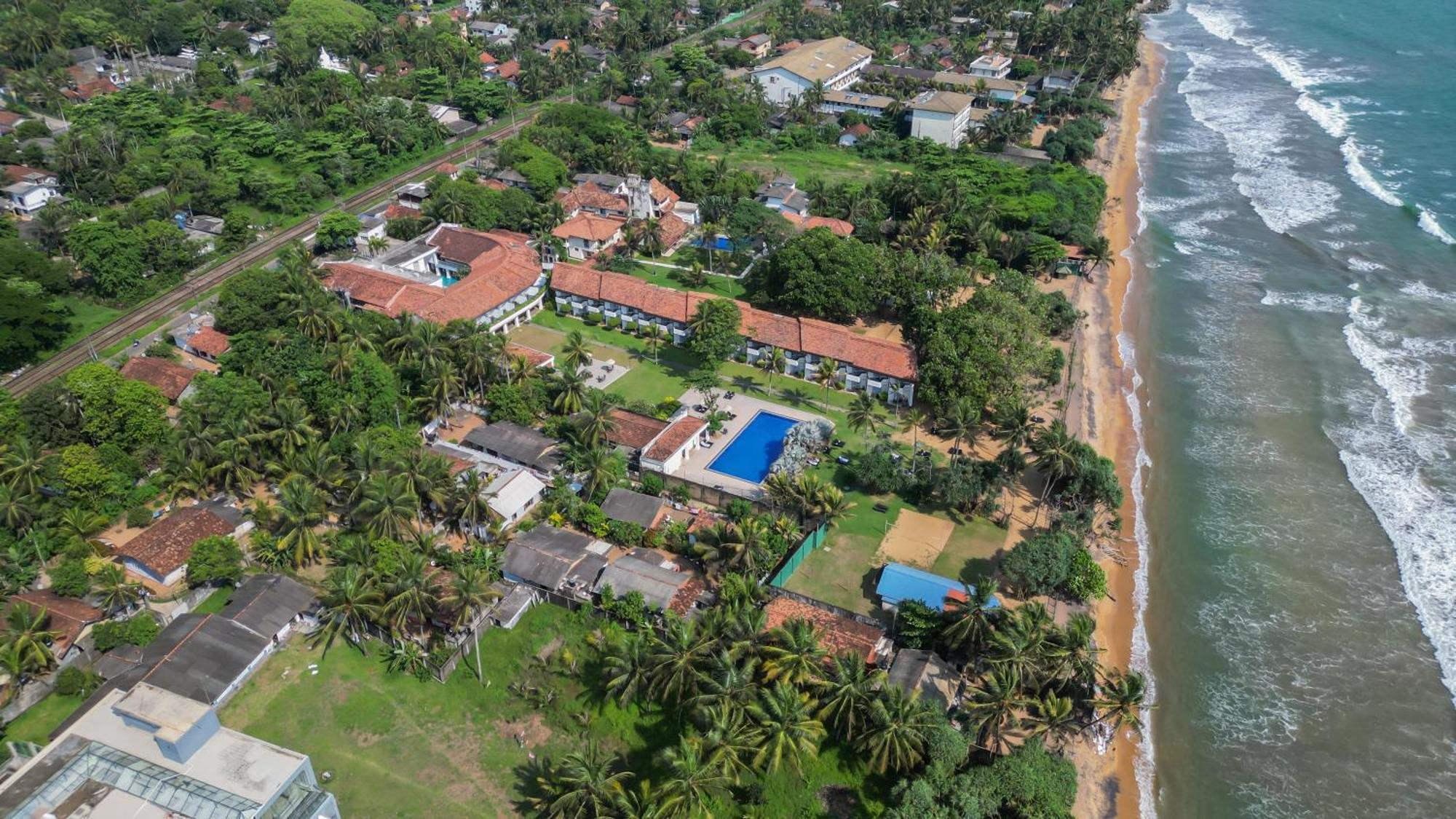 Hibiscus Beach Hotel & Villas Kalutara Buitenkant foto
