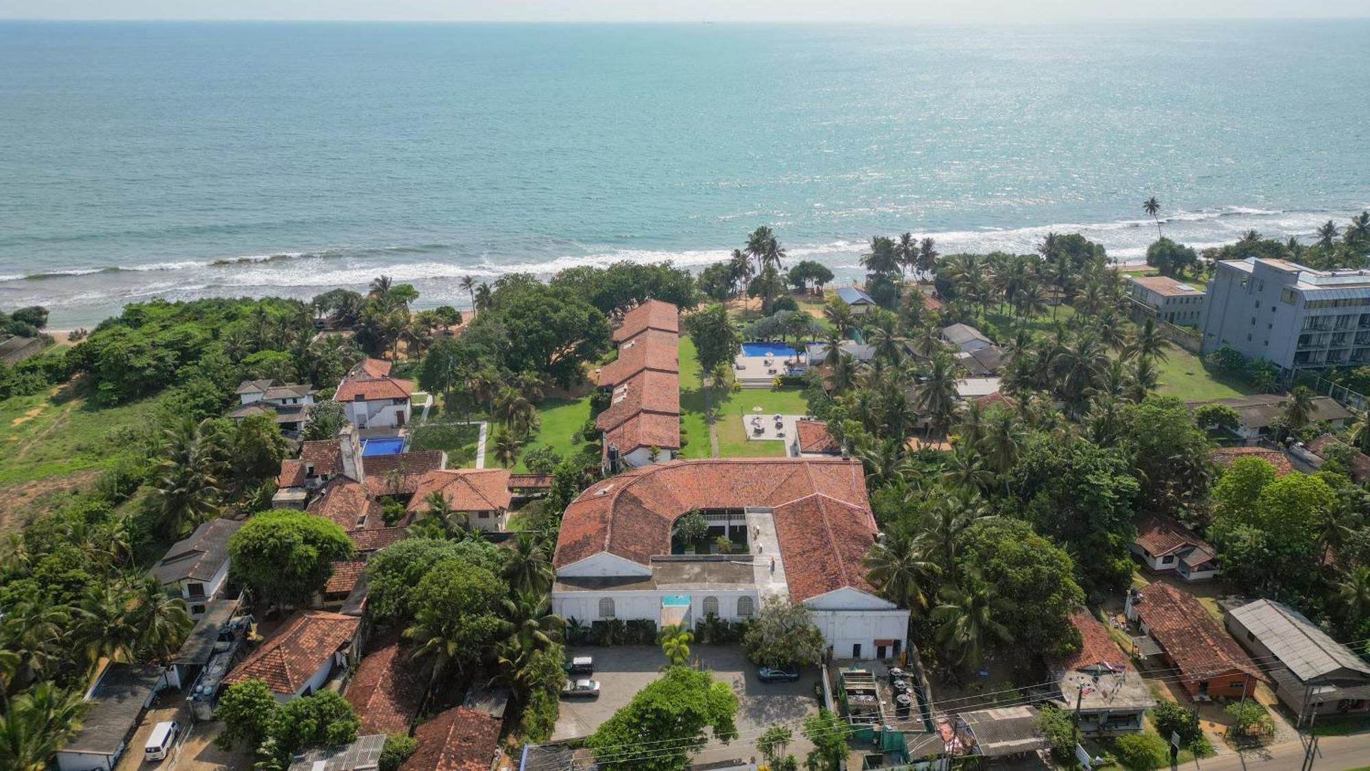 Hibiscus Beach Hotel & Villas Kalutara Buitenkant foto