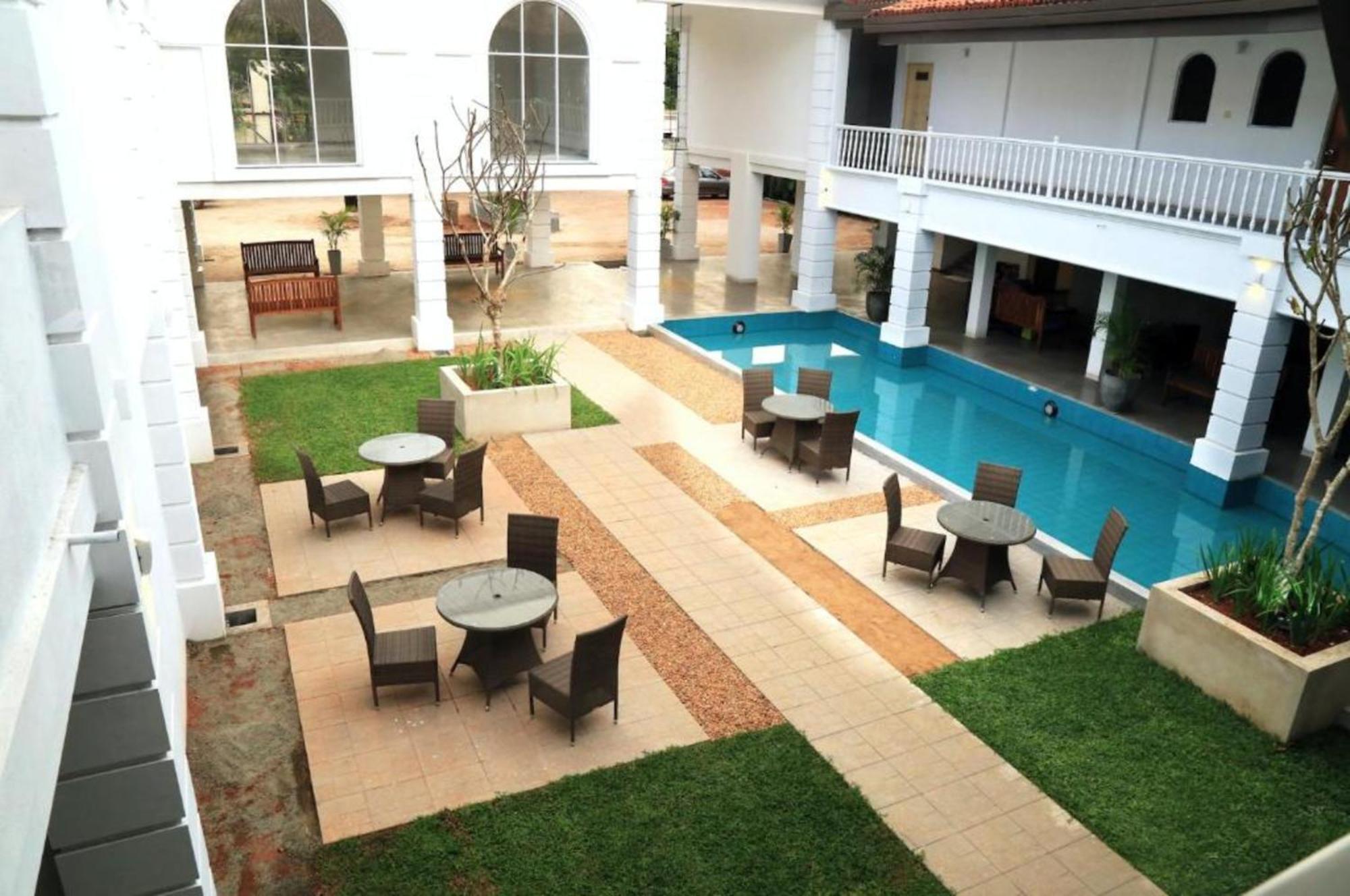 Hibiscus Beach Hotel & Villas Kalutara Buitenkant foto